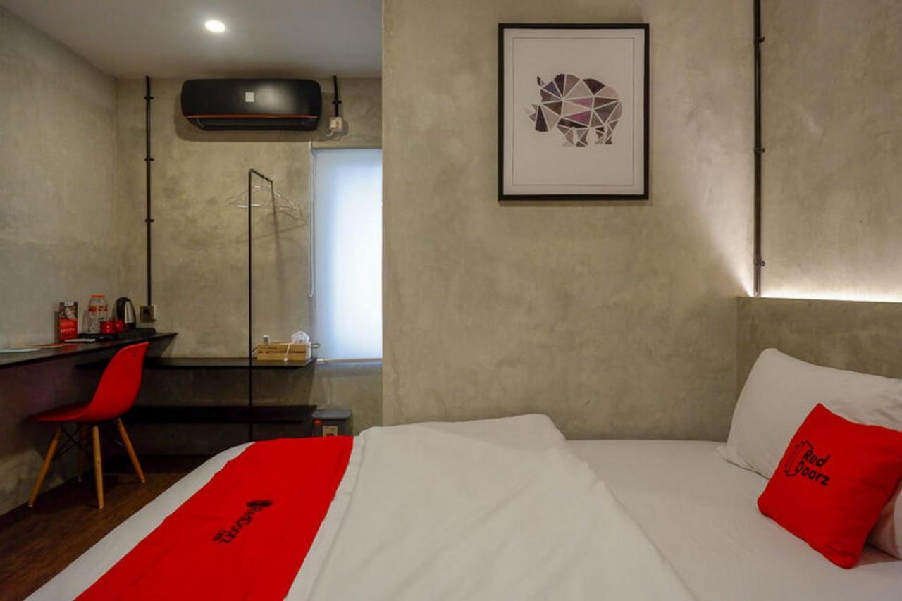 Reddoorz Plus Near Kawasan Sam Poo Kong Semarang Eksteriør bilde
