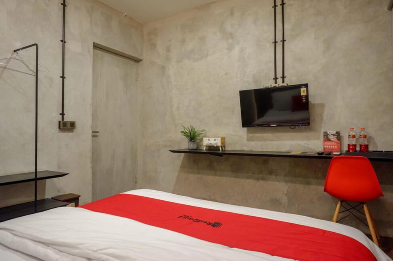 Reddoorz Plus Near Kawasan Sam Poo Kong Semarang Eksteriør bilde