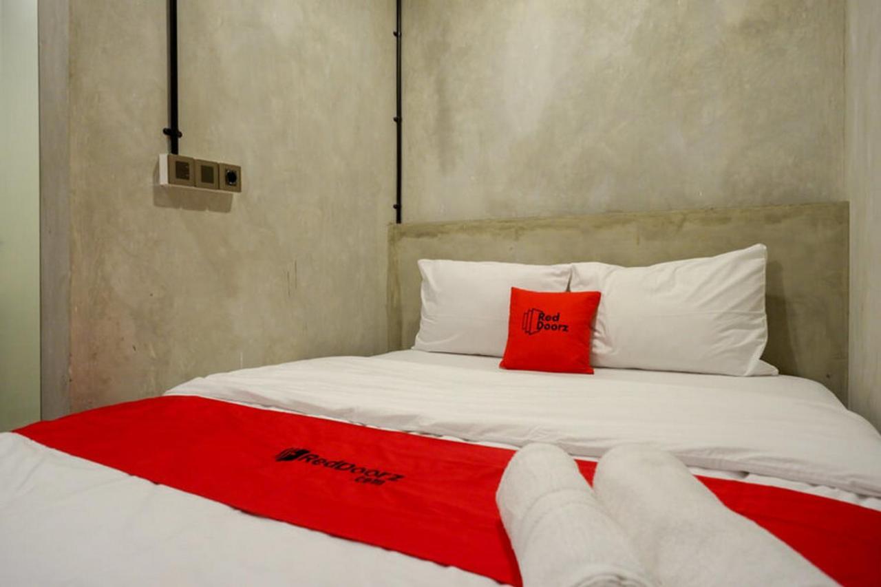 Reddoorz Plus Near Kawasan Sam Poo Kong Semarang Eksteriør bilde